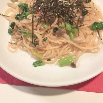 いつも明太子だけでしたが、小松菜としめじを入れると美味しいですね！レシピありがとうございました〜！